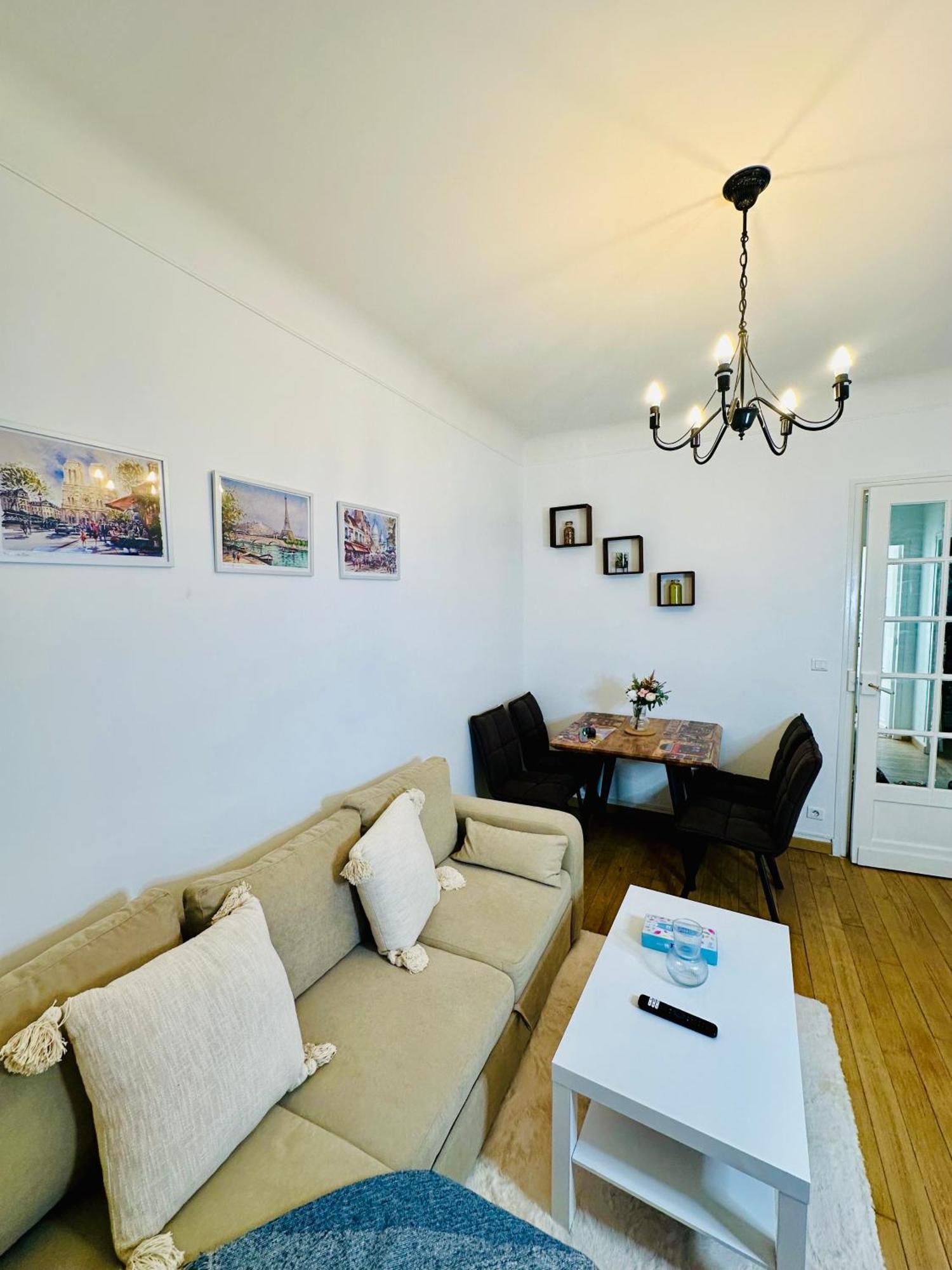Appartement Moderne Entier Paris-Le Bourget Et Cdg エクステリア 写真