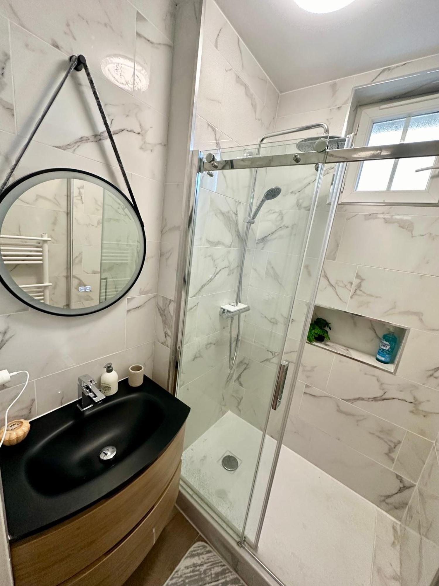 Appartement Moderne Entier Paris-Le Bourget Et Cdg エクステリア 写真