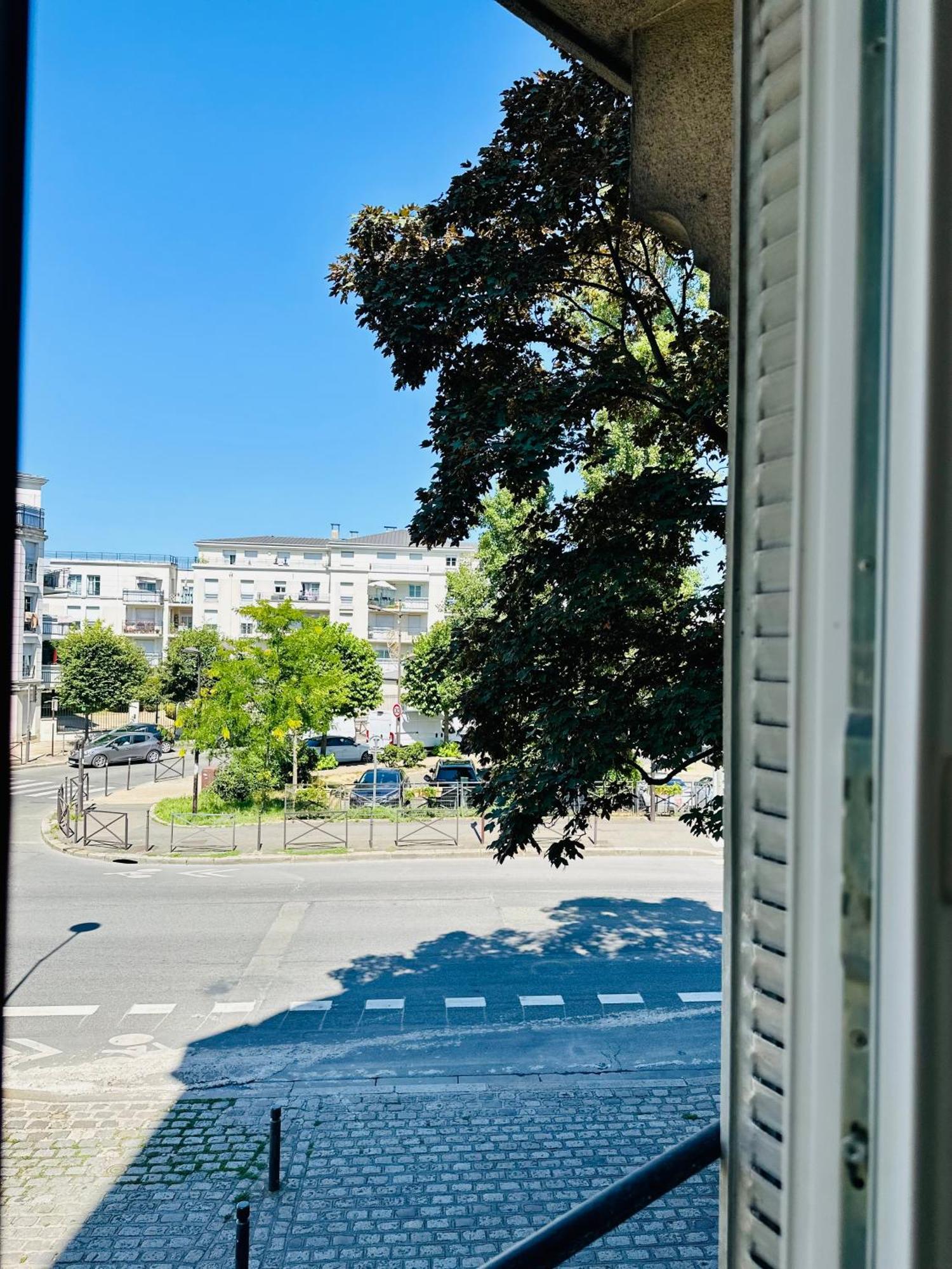 Appartement Moderne Entier Paris-Le Bourget Et Cdg エクステリア 写真
