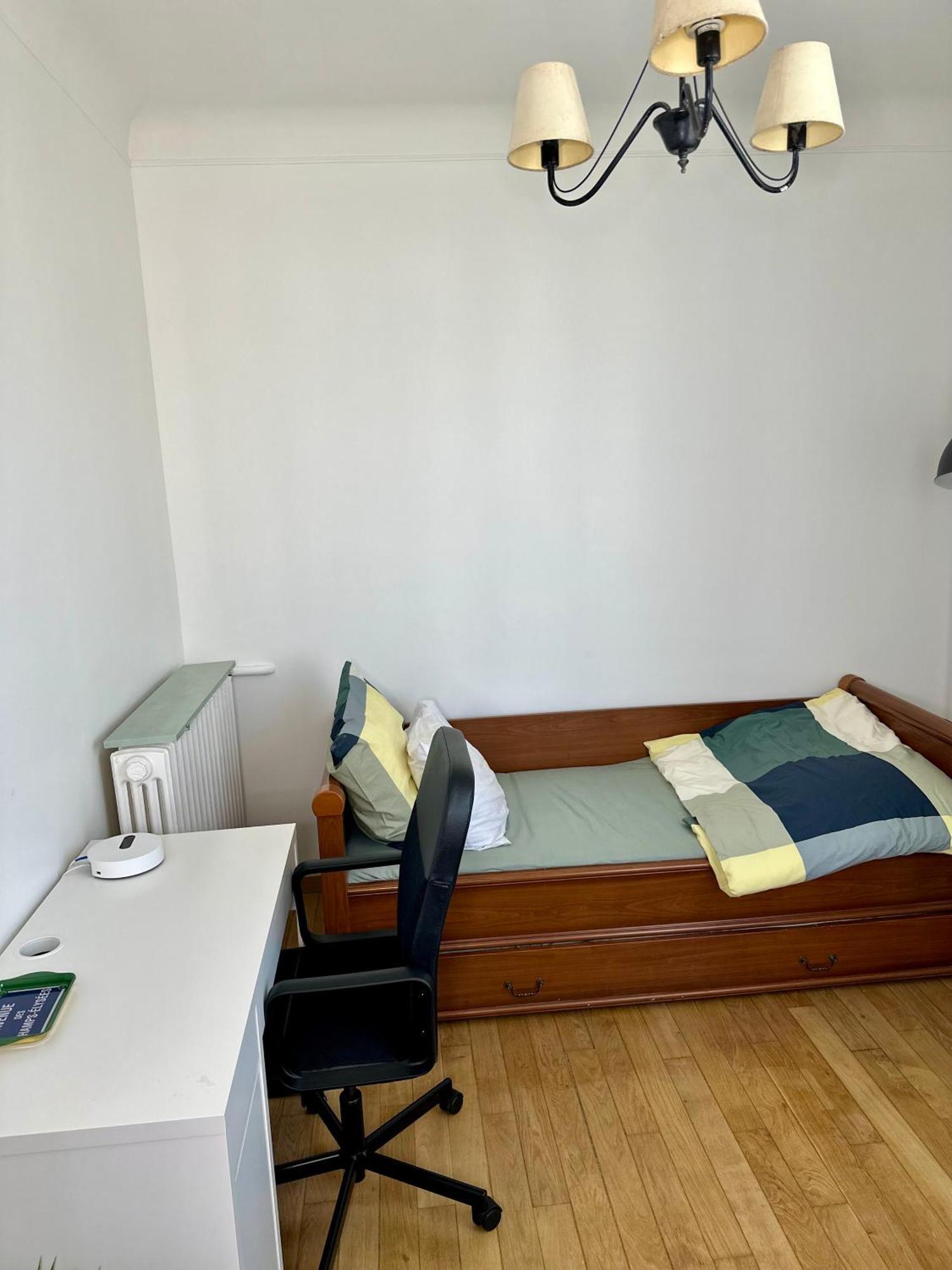 Appartement Moderne Entier Paris-Le Bourget Et Cdg エクステリア 写真