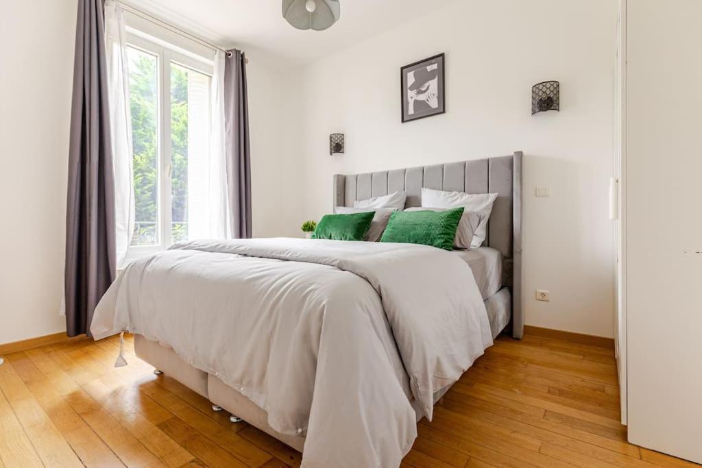 Appartement Moderne Entier Paris-Le Bourget Et Cdg エクステリア 写真