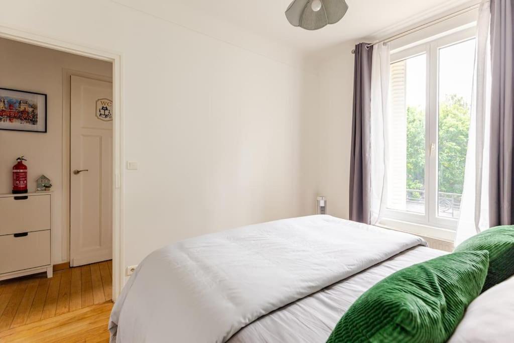 Appartement Moderne Entier Paris-Le Bourget Et Cdg エクステリア 写真