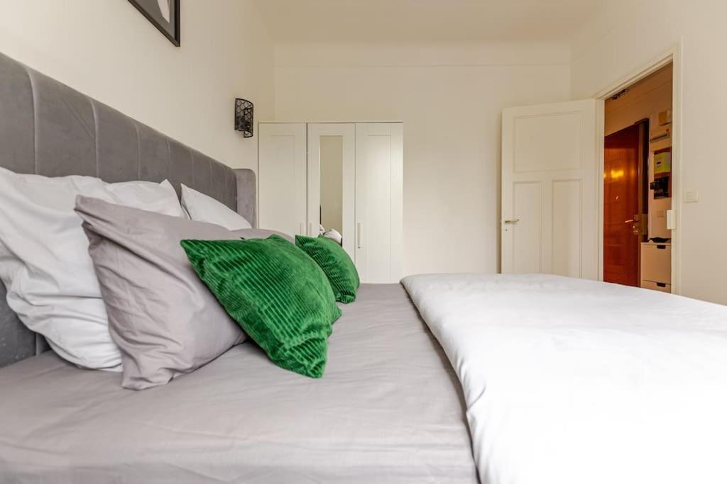 Appartement Moderne Entier Paris-Le Bourget Et Cdg エクステリア 写真